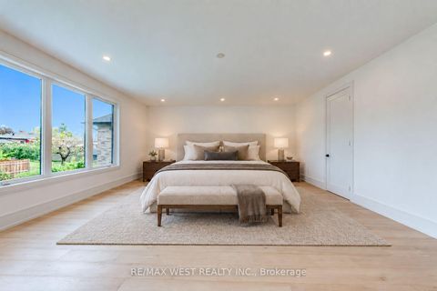 Photo 18 at 3 Amber Crescent, Maple Leaf, Toronto