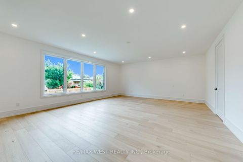 Photo 20 at 3 Amber Crescent, Maple Leaf, Toronto