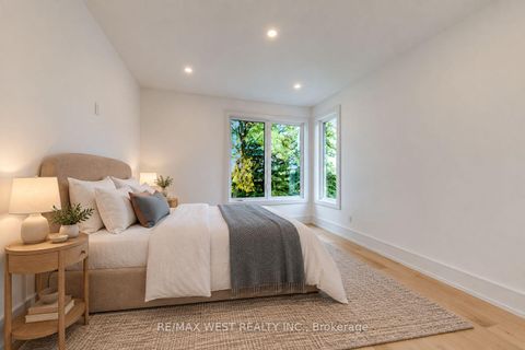 Photo 29 at 3 Amber Crescent, Maple Leaf, Toronto