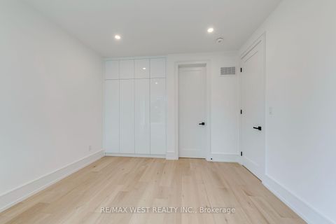 Photo 30 at 3 Amber Crescent, Maple Leaf, Toronto