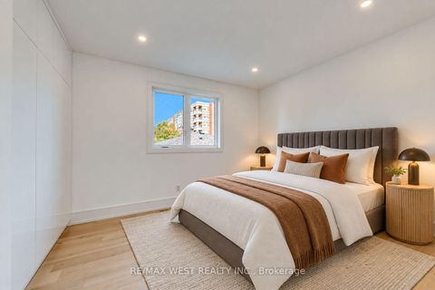 Photo 31 at 3 Amber Crescent, Maple Leaf, Toronto