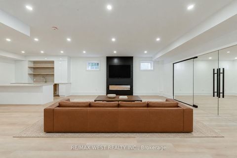 Photo 36 at 3 Amber Crescent, Maple Leaf, Toronto