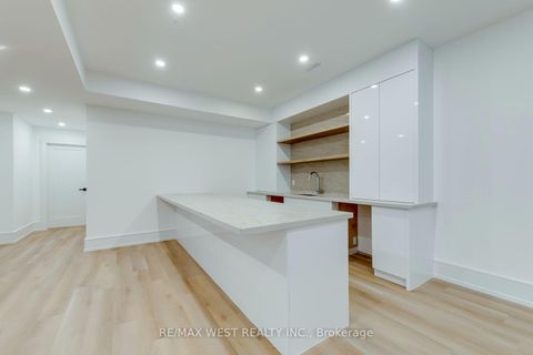 Photo 40 at 3 Amber Crescent, Maple Leaf, Toronto