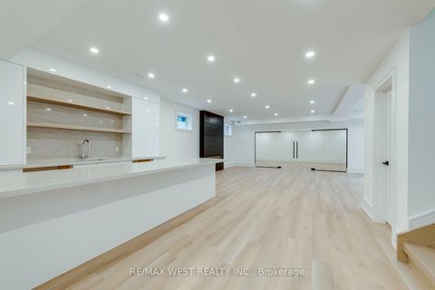 Photo 41 at 3 Amber Crescent, Maple Leaf, Toronto