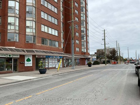 Photo 3 at 819 - 2466 Eglinton Avenue E, Eglinton East, Toronto