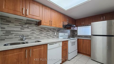 Photo 8 at 819 - 2466 Eglinton Avenue E, Eglinton East, Toronto