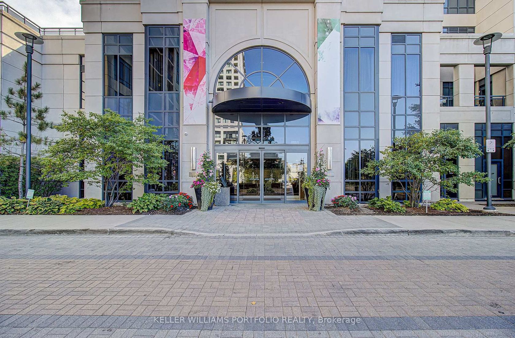 706 - 6 Eva Road, Etobicoke West Mall, Toronto 
