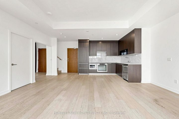 Photo 11 at TH15 - 113 McMahon Drive, Bayview Village, Toronto