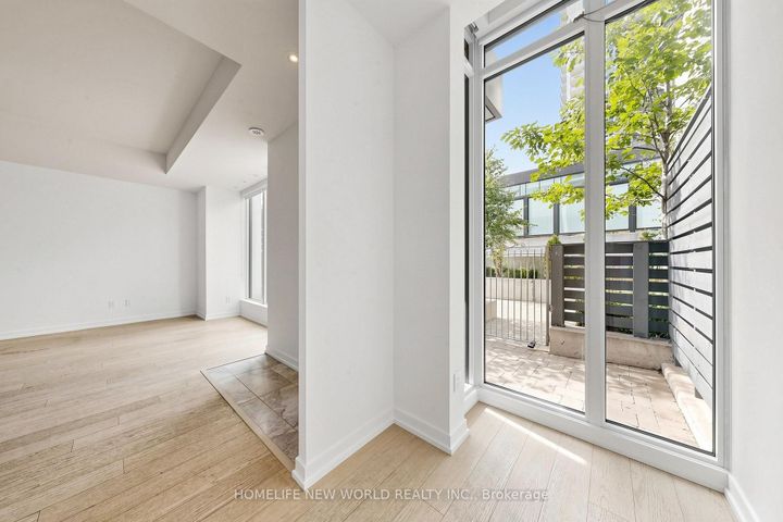 Photo 14 at TH15 - 113 McMahon Drive, Bayview Village, Toronto