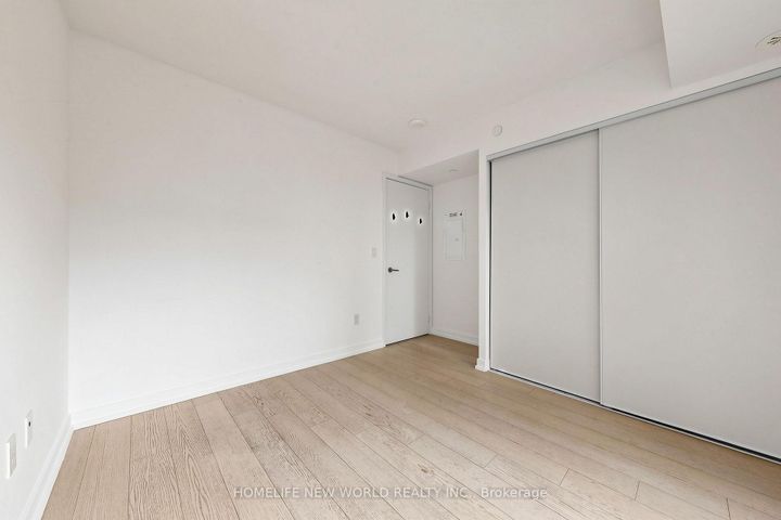 Photo 23 at TH15 - 113 McMahon Drive, Bayview Village, Toronto