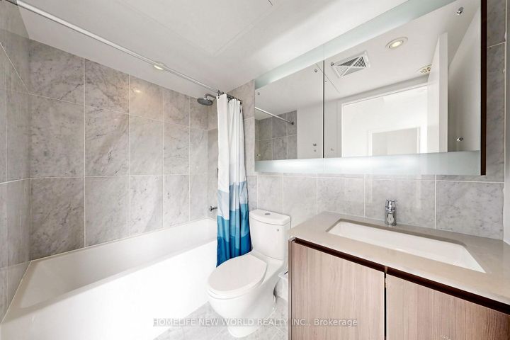 Photo 31 at TH15 - 113 McMahon Drive, Bayview Village, Toronto