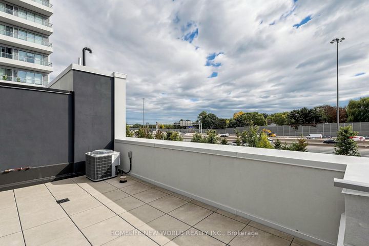 Photo 36 at TH15 - 113 McMahon Drive, Bayview Village, Toronto