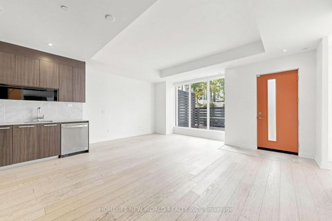 Photo 8 at TH15 - 113 McMahon Drive, Bayview Village, Toronto