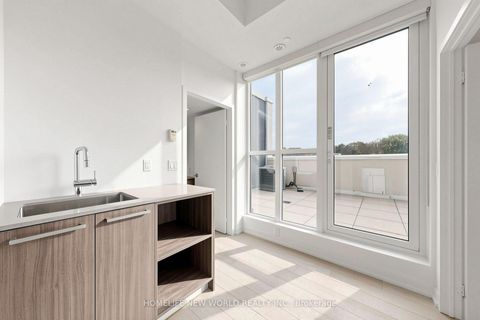 Photo 27 at TH15 - 113 McMahon Drive, Bayview Village, Toronto