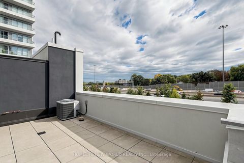 Photo 36 at TH15 - 113 McMahon Drive, Bayview Village, Toronto