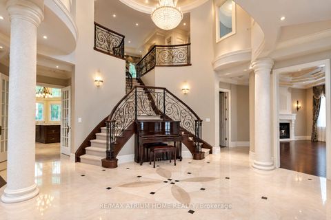Photo 15 at 9 Legacy Court, Windfields, Toronto