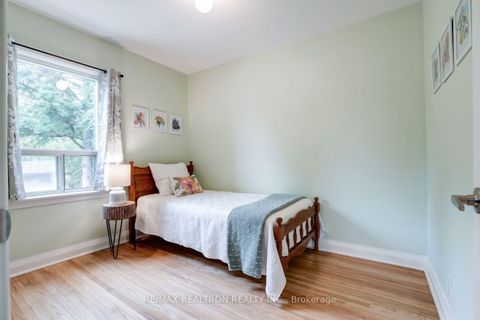Photo 16 at 139 Tower Drive, Maryvale, Toronto