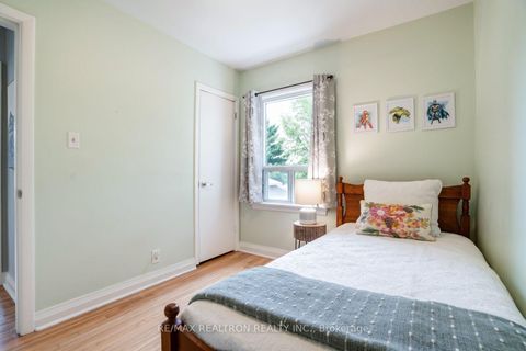 Photo 17 at 139 Tower Drive, Maryvale, Toronto