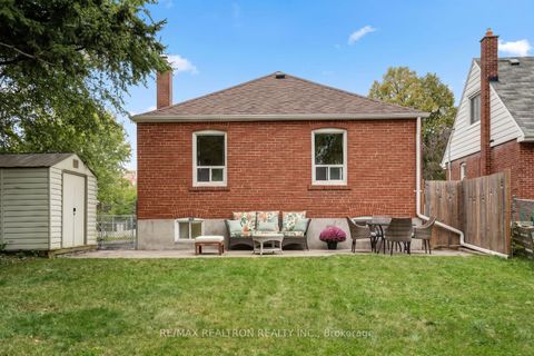 Photo 34 at 139 Tower Drive, Maryvale, Toronto