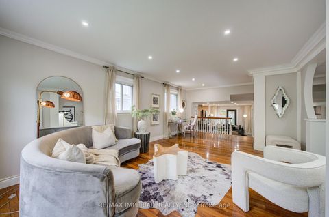 Photo 7 at 19 Penwick Crescent, North Richvale, Richmond Hill