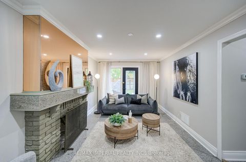 Photo 32 at 19 Penwick Crescent, North Richvale, Richmond Hill
