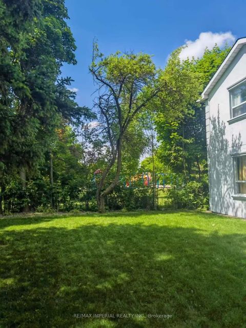 Photo 43 at 19 Penwick Crescent, North Richvale, Richmond Hill