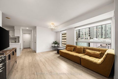 Photo 5 at 901 - 21 Hillcrest Avenue, Willowdale East, Toronto