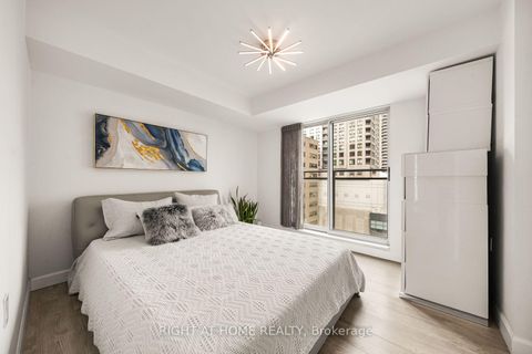 Photo 8 at 901 - 21 Hillcrest Avenue, Willowdale East, Toronto