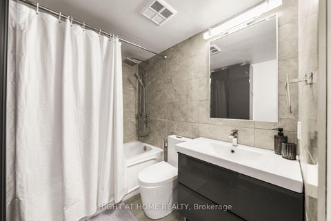 Photo 11 at 901 - 21 Hillcrest Avenue, Willowdale East, Toronto