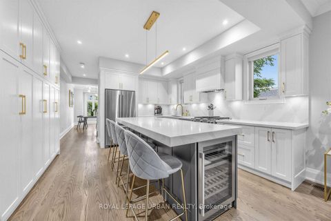 Photo 7 at 287 Glebemount Avenue, East York, Toronto