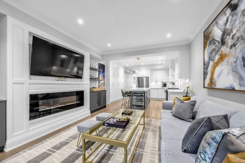 Photo 13 at 287 Glebemount Avenue, East York, Toronto