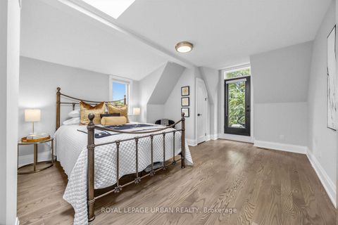 Photo 24 at 287 Glebemount Avenue, East York, Toronto