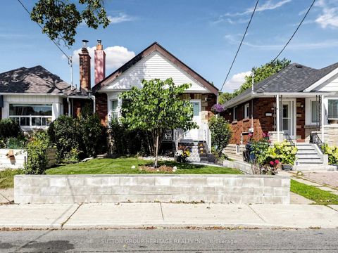 Photo 1 at 248 Westwood Avenue, East York, Toronto