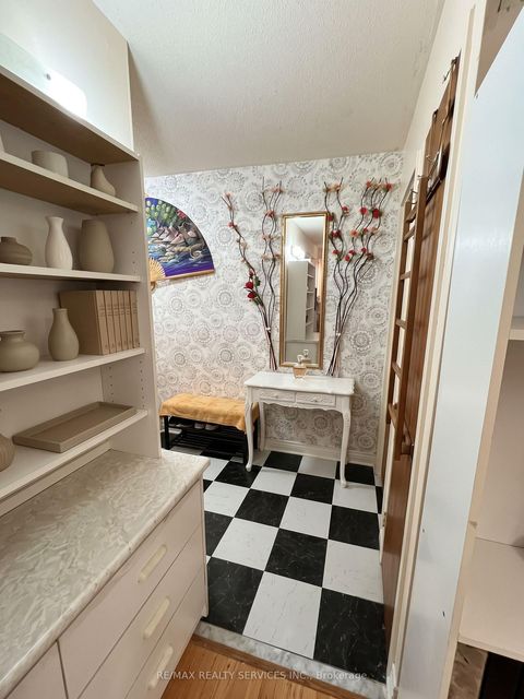 Photo 2 at 501 - 60 Stevenson Road, Jamestown, Toronto