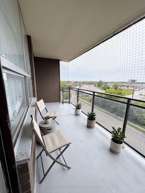 Photo 10 at 501 - 60 Stevenson Road, Jamestown, Toronto