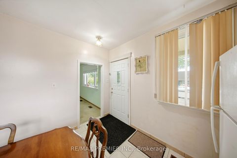 Photo 4 at 1 Mayo Drive, Rustic, Toronto