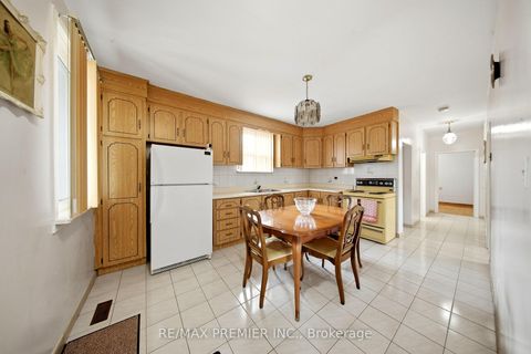 Photo 5 at 1 Mayo Drive, Rustic, Toronto