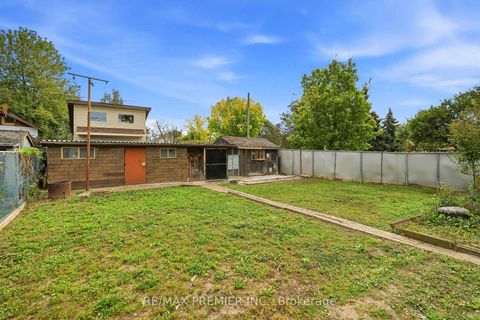 Photo 27 at 1 Mayo Drive, Rustic, Toronto