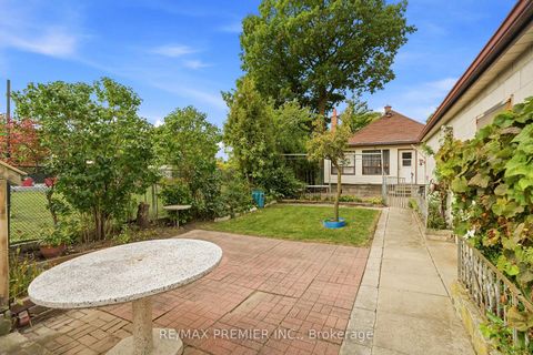 Photo 28 at 1 Mayo Drive, Rustic, Toronto