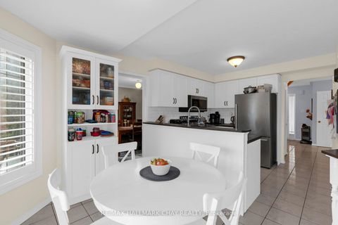 Photo 9 at 73 Brown Street, Holly, Barrie