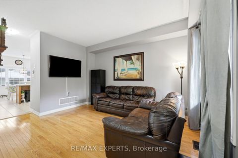 Photo 4 at 5 Parrotta Drive, Pelmo Park W5, Toronto