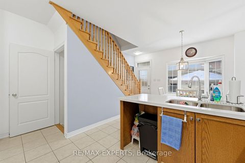 Photo 10 at 5 Parrotta Drive, Pelmo Park W5, Toronto