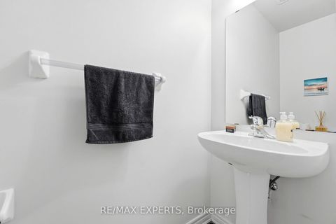 Photo 13 at 5 Parrotta Drive, Pelmo Park W5, Toronto