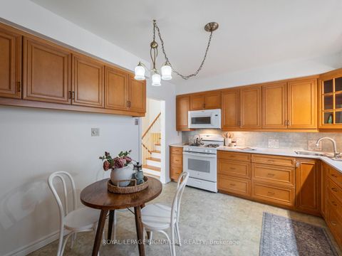 Photo 11 at 46 Manorglen Crescent, Malvern West, Toronto