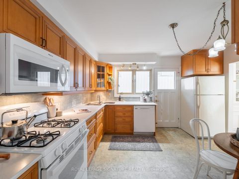 Photo 12 at 46 Manorglen Crescent, Malvern West, Toronto