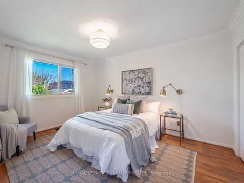 Photo 15 at 46 Manorglen Crescent, Malvern West, Toronto