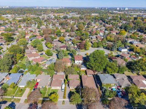 Photo 36 at 46 Manorglen Crescent, Malvern West, Toronto