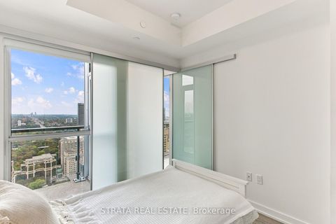Photo 10 at 4610 - 1 Yorkville Ave Avenue, Annex, Toronto