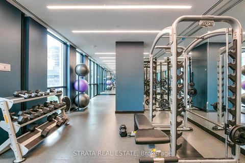 Photo 13 at 4610 - 1 Yorkville Ave Avenue, Annex, Toronto