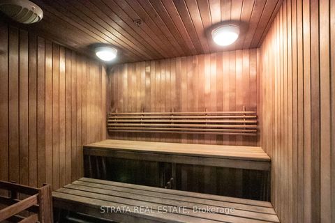 Photo 19 at 4610 - 1 Yorkville Ave Avenue, Annex, Toronto